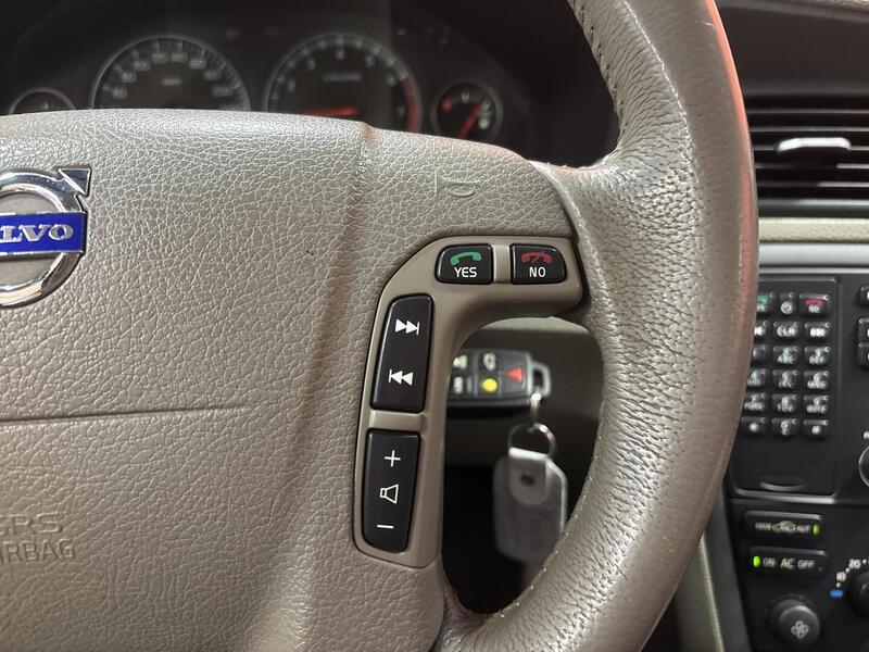 Volvo V70 vaihtoauto