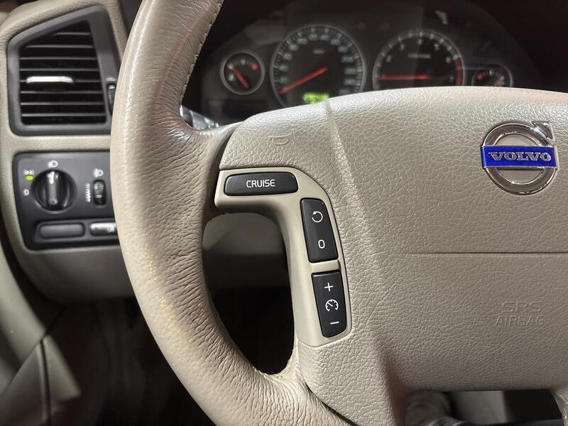 Volvo V70 vaihtoauto