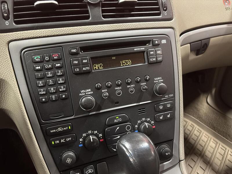 Volvo V70 vaihtoauto