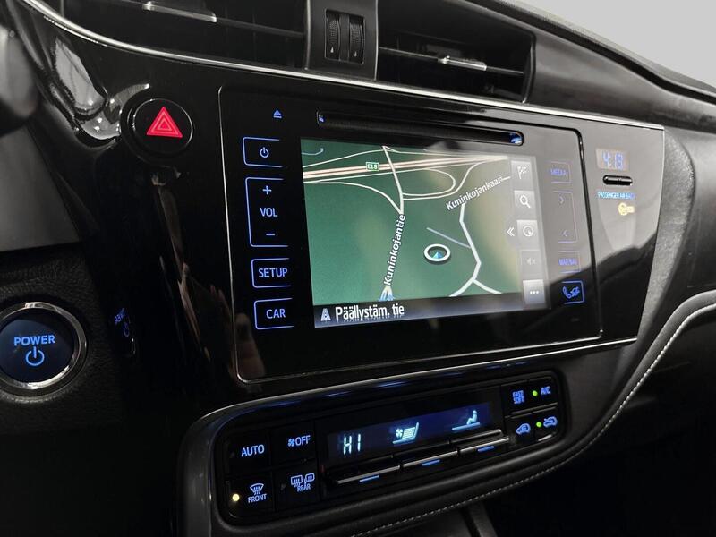 Toyota Auris vaihtoauto