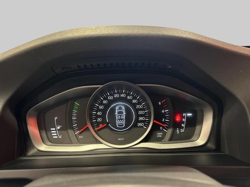 Volvo V60 Cross Country vaihtoauto