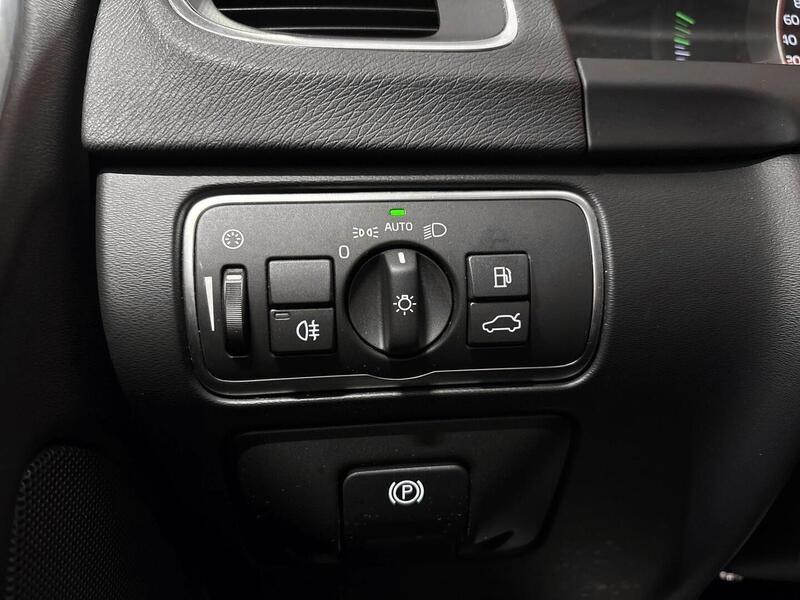 Volvo V60 Cross Country vaihtoauto