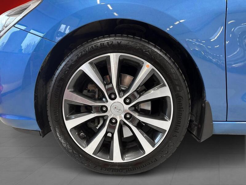 Hyundai i30 5d vaihtoauto