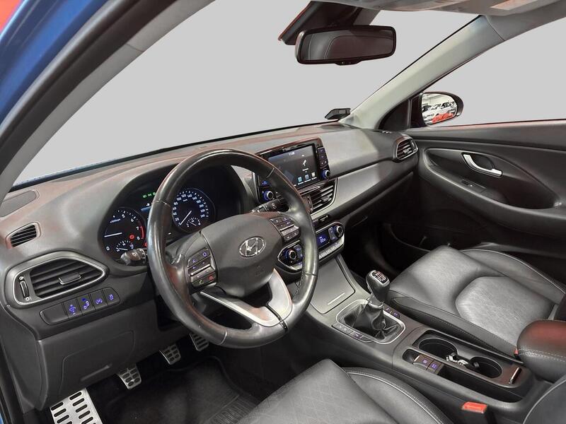 Hyundai i30 5d vaihtoauto