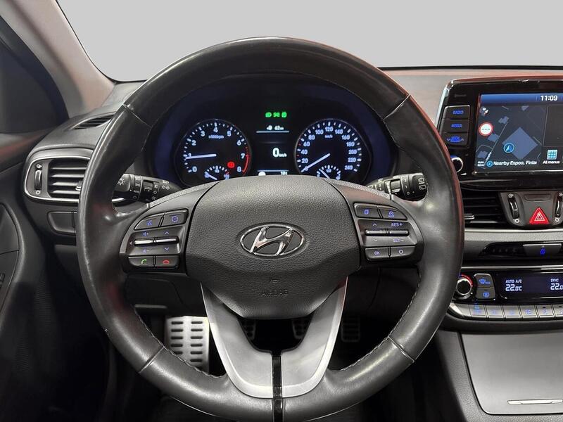 Hyundai i30 5d vaihtoauto