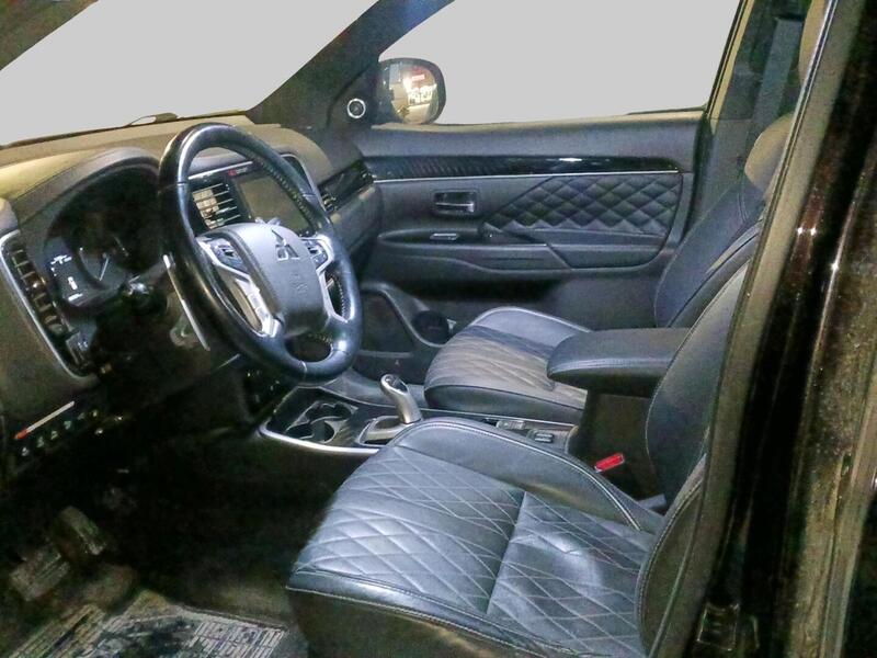 Mitsubishi Outlander PHEV vaihtoauto