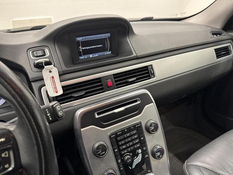 Volvo V70 vaihtoauto