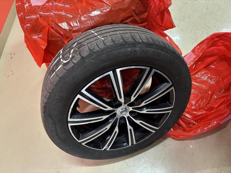 Volvo XC60 vaihtoauto