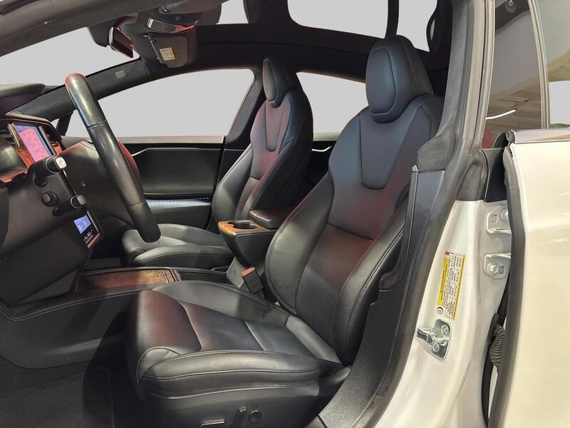 Tesla Model S vaihtoauto