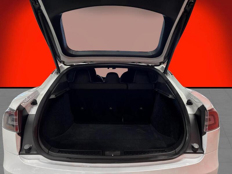 Tesla Model S vaihtoauto