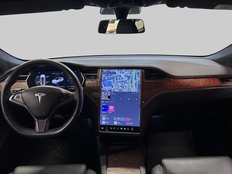 Tesla Model S vaihtoauto