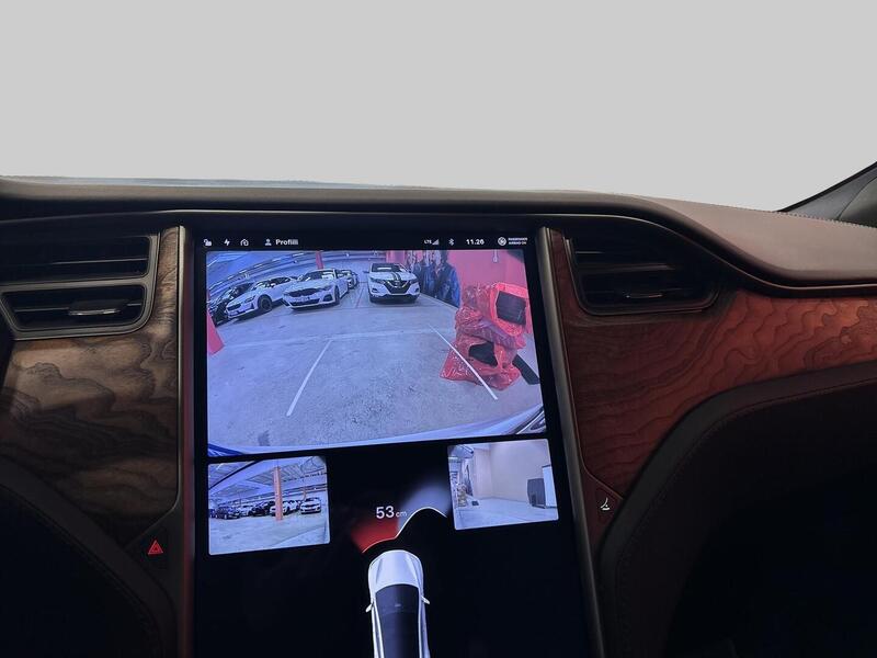 Tesla Model S vaihtoauto