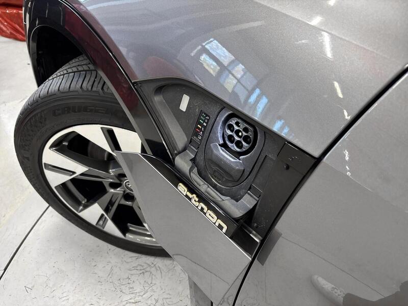 Audi e-tron vaihtoauto