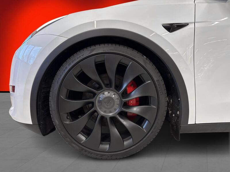 Tesla Model Y vaihtoauto