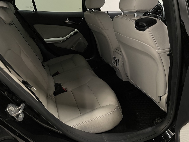 Mercedes-Benz GLA vaihtoauto