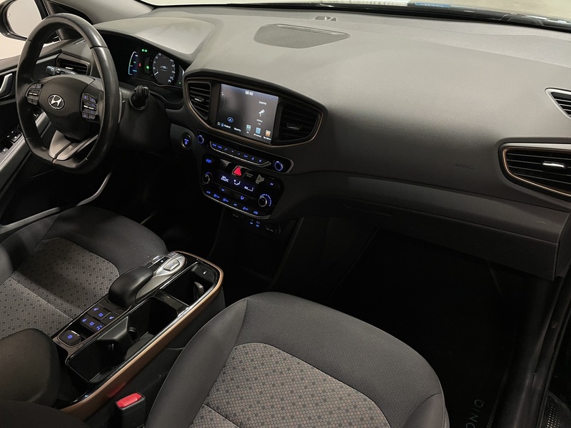 Hyundai IONIQ electric vaihtoauto