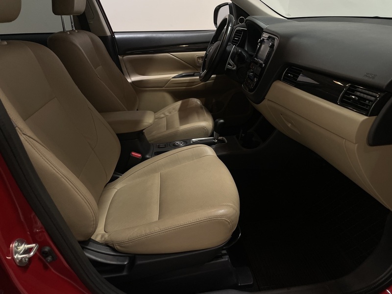 Mitsubishi Outlander vaihtoauto