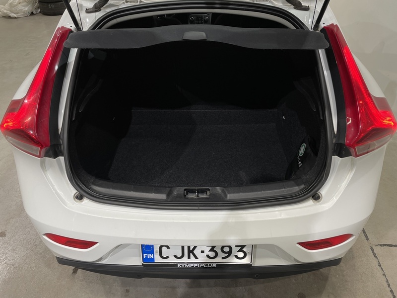 Volvo V40 vaihtoauto