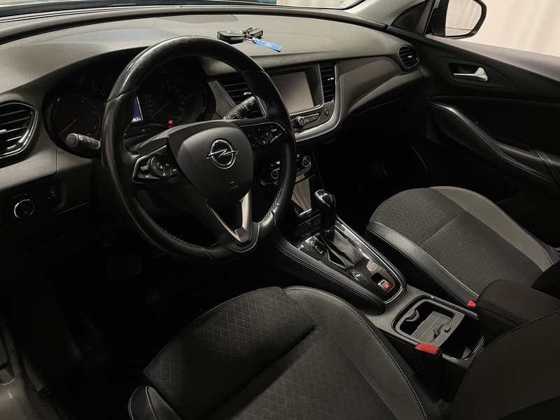 Opel Grandland X vaihtoauto