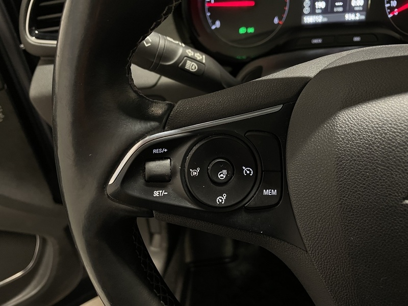 Opel Grandland X vaihtoauto