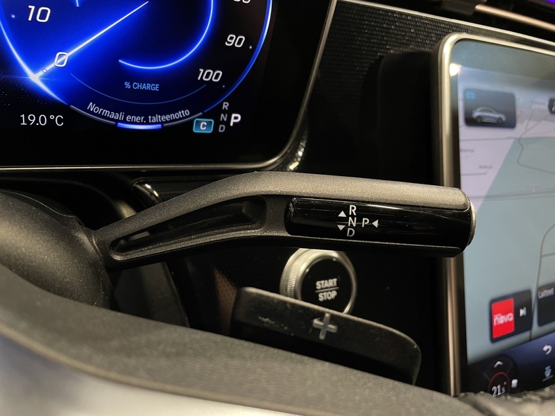 Mercedes-Benz EQE vaihtoauto