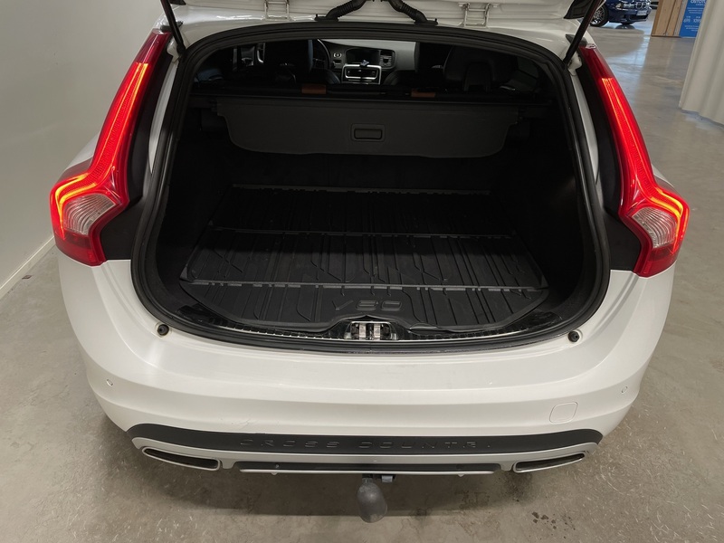 Volvo V60 Cross Country vaihtoauto