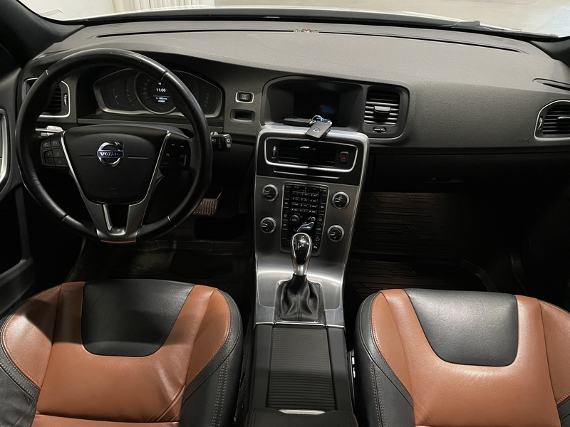 Volvo V60 Cross Country vaihtoauto