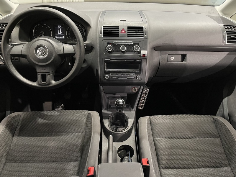 Volkswagen Touran vaihtoauto