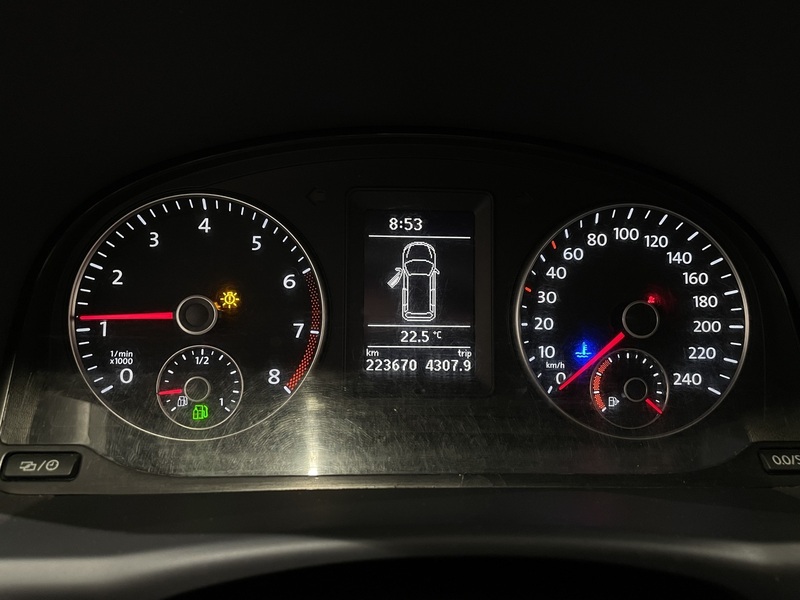 Volkswagen Touran vaihtoauto