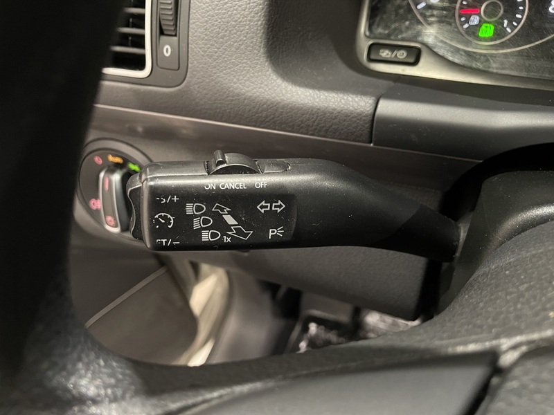 Volkswagen Touran vaihtoauto