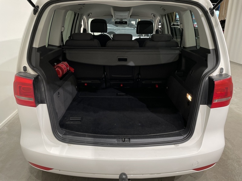 Volkswagen Touran vaihtoauto