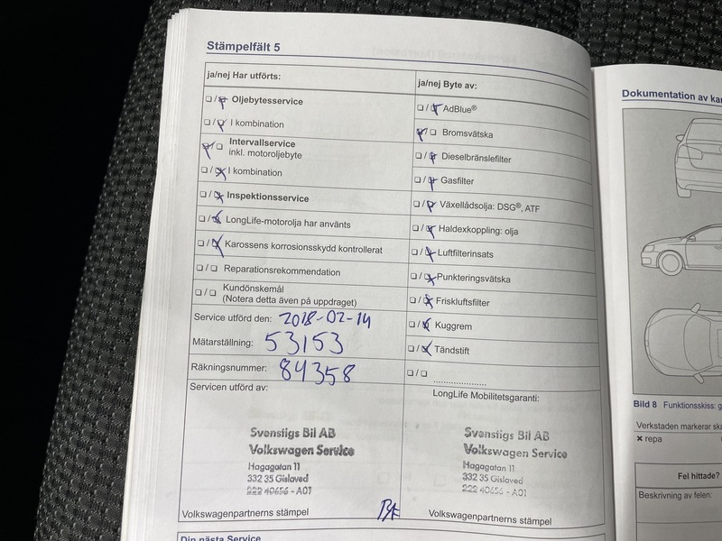 Volkswagen Touran vaihtoauto