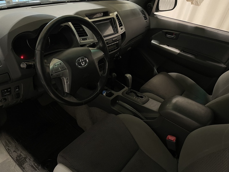 Toyota Hilux vaihtoauto