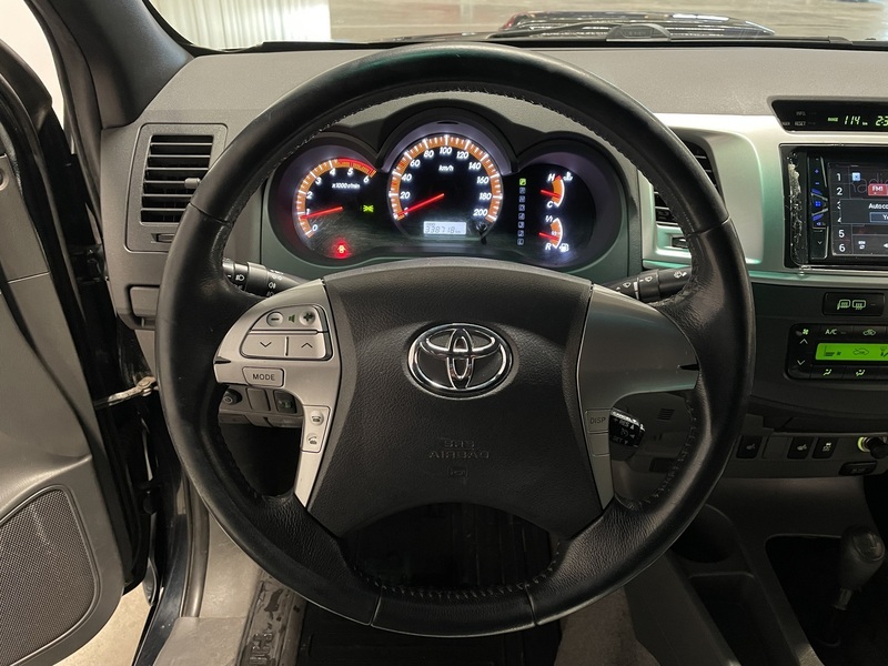 Toyota Hilux vaihtoauto