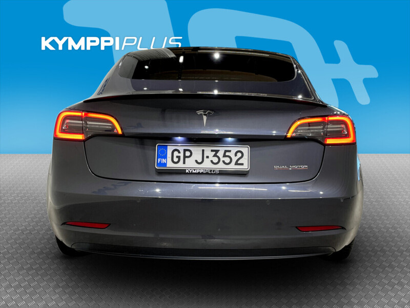 Tesla Model 3 vaihtoauto