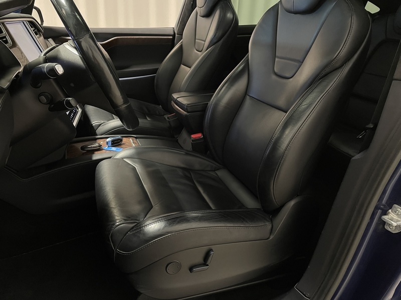 Tesla Model X vaihtoauto