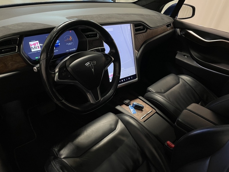 Tesla Model X vaihtoauto