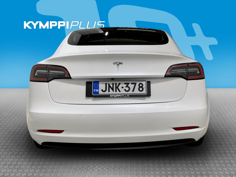 Tesla Model 3 vaihtoauto