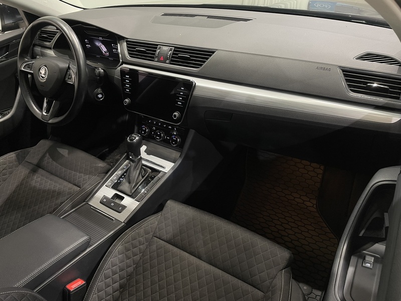 Skoda Superb vaihtoauto