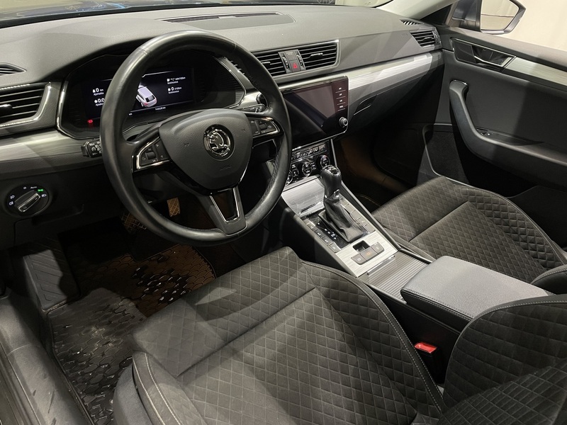 Skoda Superb vaihtoauto