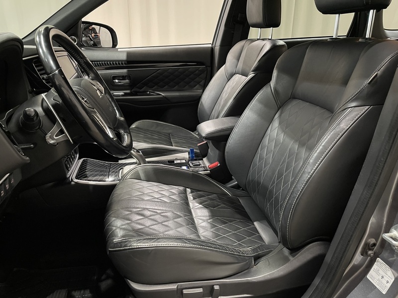 Mitsubishi Outlander PHEV vaihtoauto