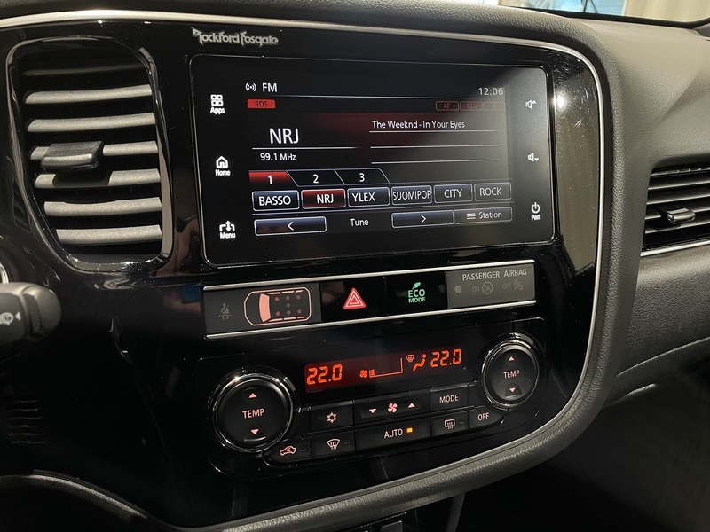 Mitsubishi Outlander PHEV vaihtoauto