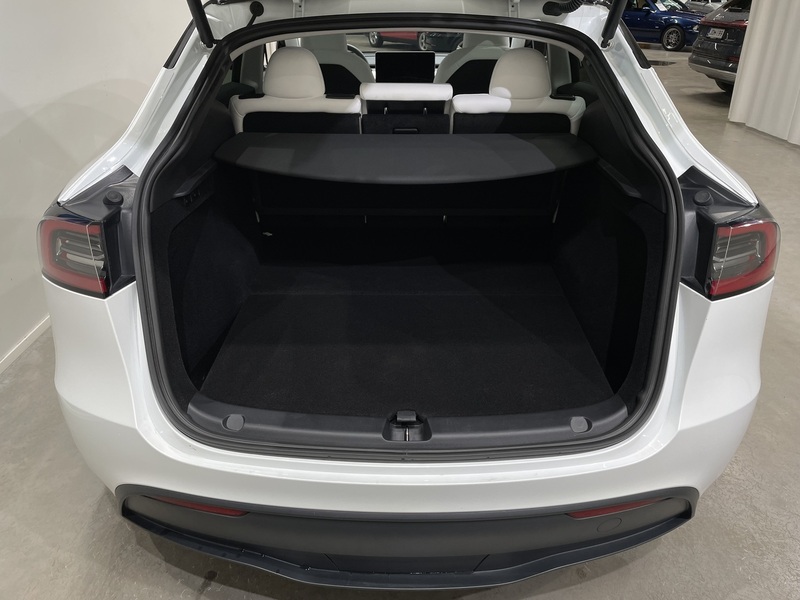 Tesla Model Y vaihtoauto