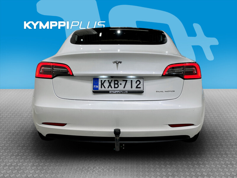 Tesla Model 3 vaihtoauto