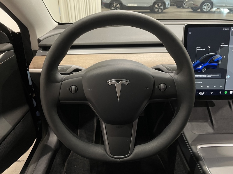 Tesla Model 3 vaihtoauto