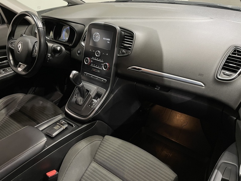 Renault Grand Scénic vaihtoauto