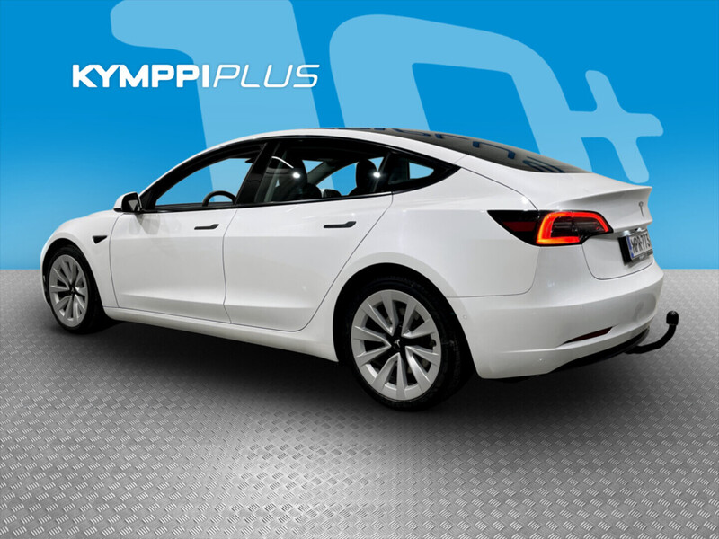 Tesla Model 3 vaihtoauto