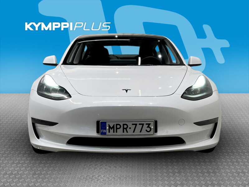 Tesla Model 3 vaihtoauto