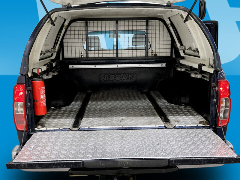 Nissan Navara vaihtoauto