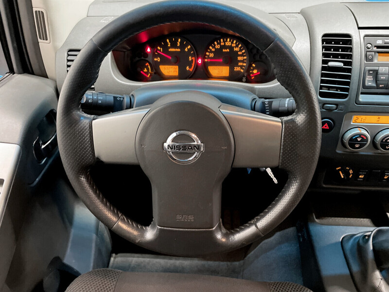 Nissan Navara vaihtoauto